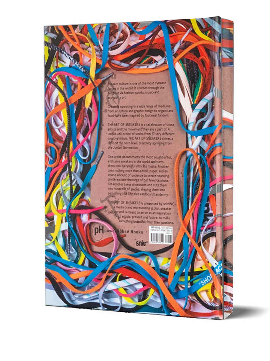 アート・デザイン・音楽 THE SNEKAER BOOK The Sneaker Book: Anatomy of an Industry and an Icon (Bazaar